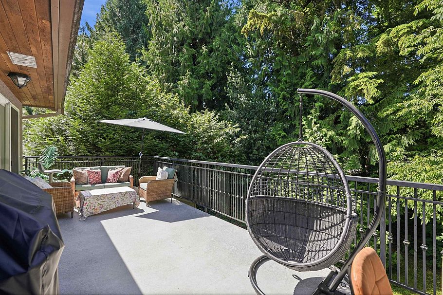 3693 Regent Avenue North Vancouver, BC - 17