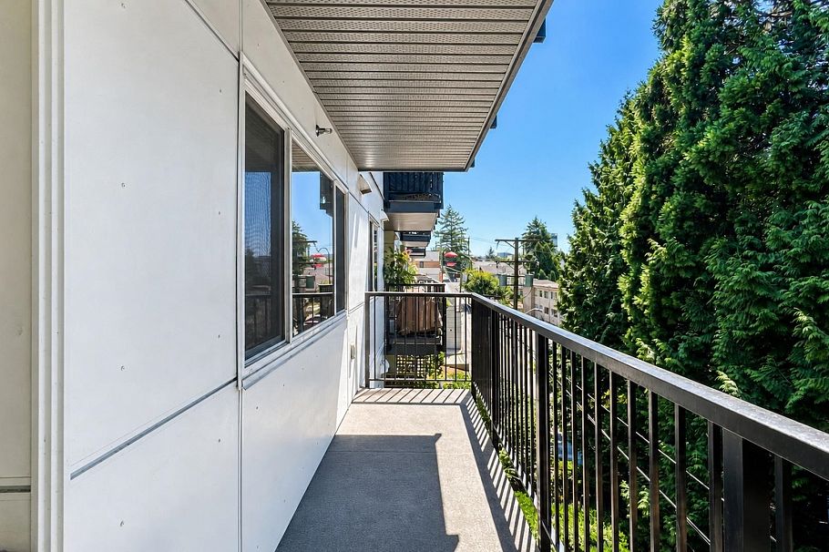 207 357 E 2nd Street North Vancouver, BC - 16