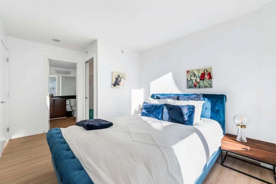 518 618 Abbott Street Vancouver, BC - 3