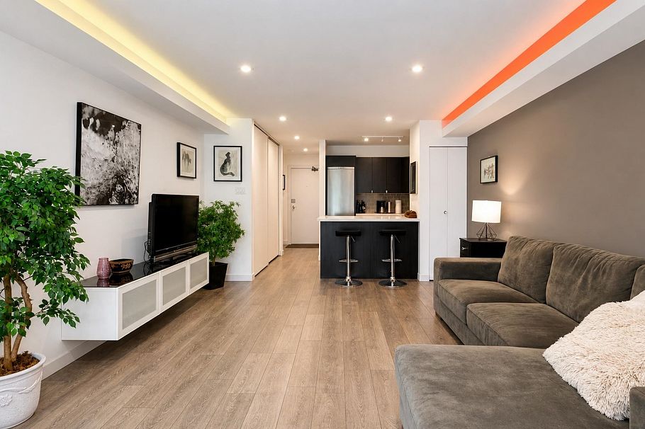 214 1545 E 2nd Avenue Vancouver, BC - 4