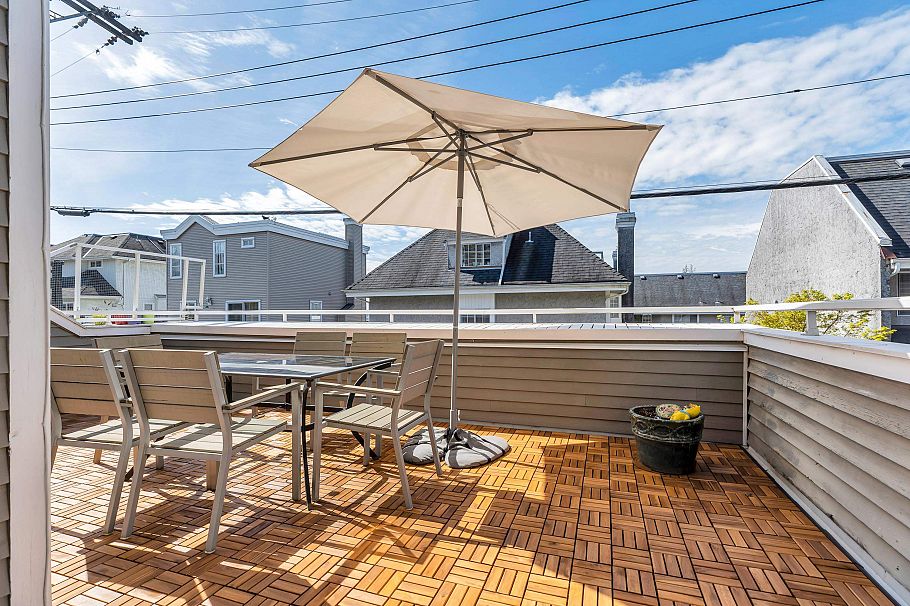 304 223 E Keith Road North Vancouver, BC - 18