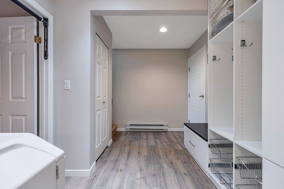 304 223 E Keith Road North Vancouver, BC - 32