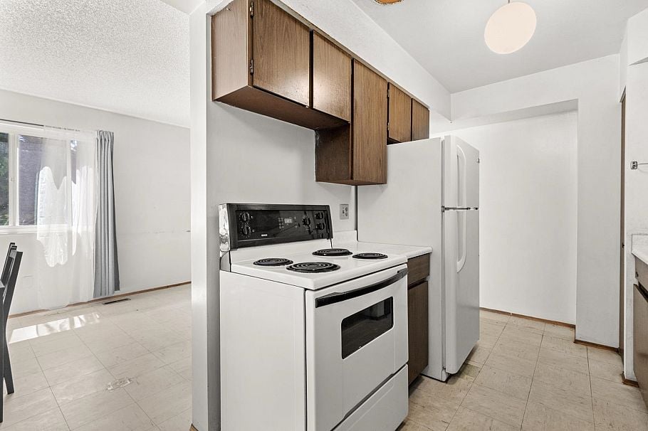 122 3461 East 49th Avenue Vancouver, BC - 25