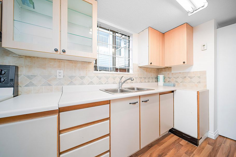 2275 Pandora Street Vancouver, BC - 21