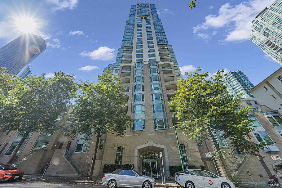 1706 1238 Melville Street Vancouver, BC - 2