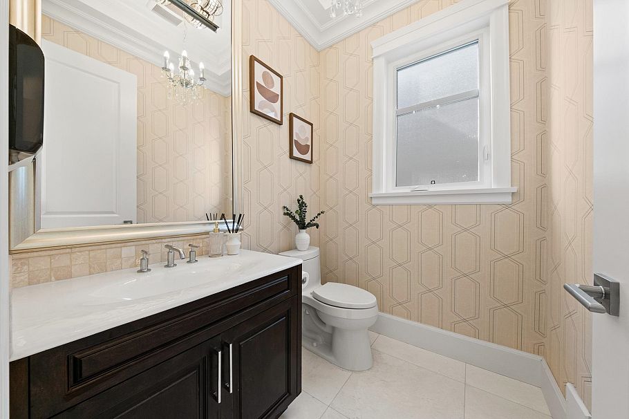 3676 W 28th Avenue Vancouver, BC - 14