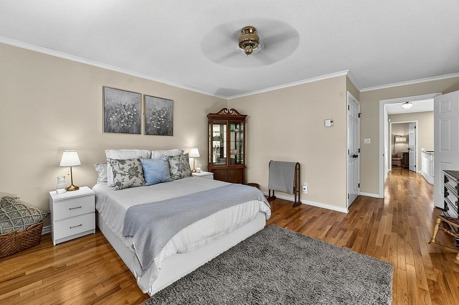 2989 W 40th Avenue Vancouver, BC - 22