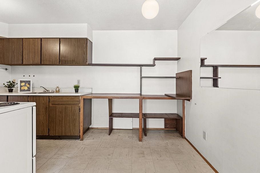 122 3461 East 49th Avenue Vancouver, BC - 27