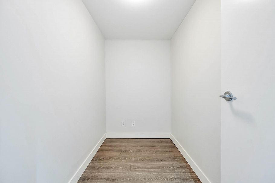 218 1588 E Hastings Street Vancouver, BC - 18