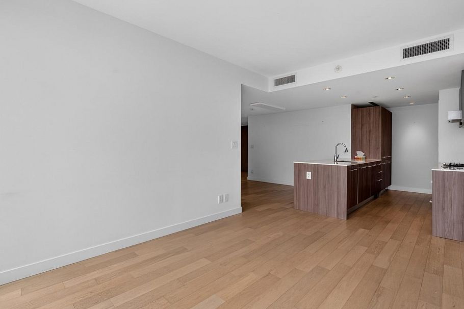 906 2221 E 30th Avenue Vancouver, BC - 11