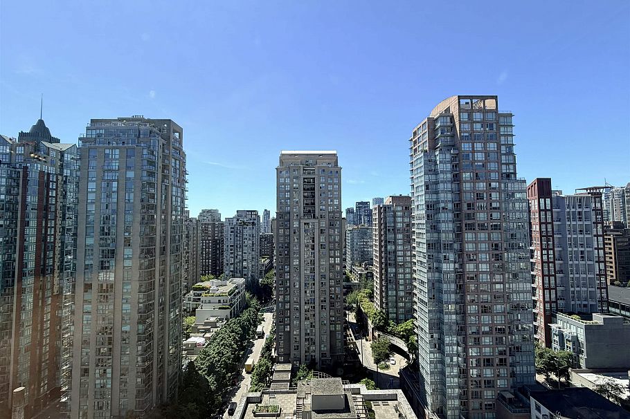 2006 535 Smithe Street Vancouver, BC - 13