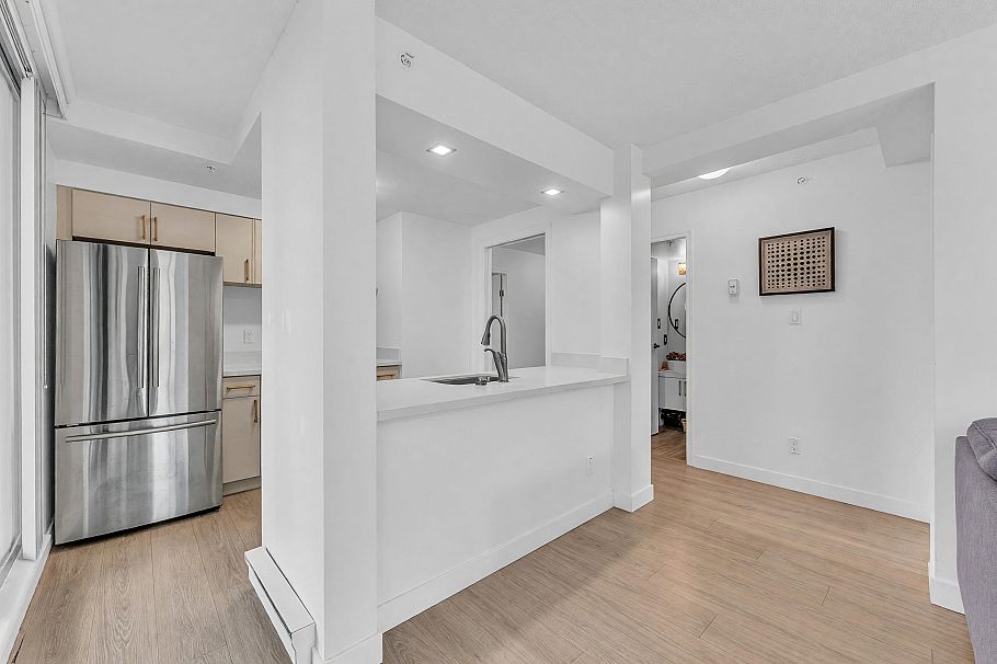 1706 1238 Melville Street Vancouver, BC - 17
