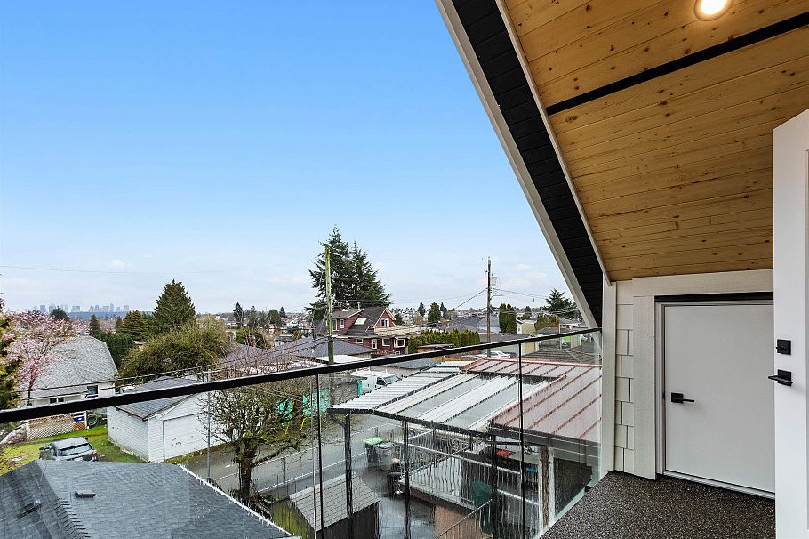 2 5306 Culloden Street Vancouver, BC - 19