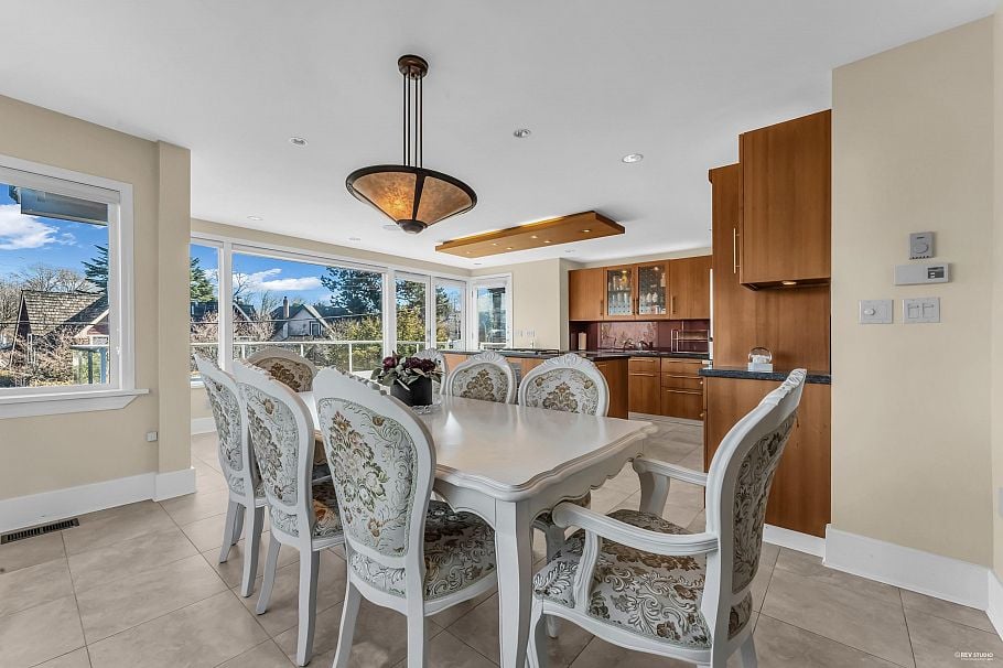 4389 Locarno Crescent Vancouver, BC - 9