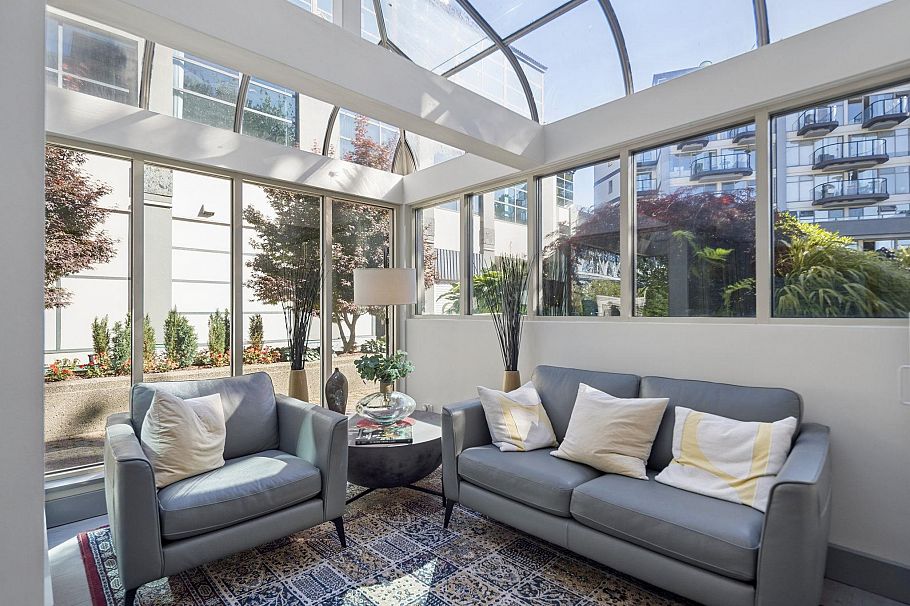 301 1502 Island Park Walk Vancouver, BC - 31