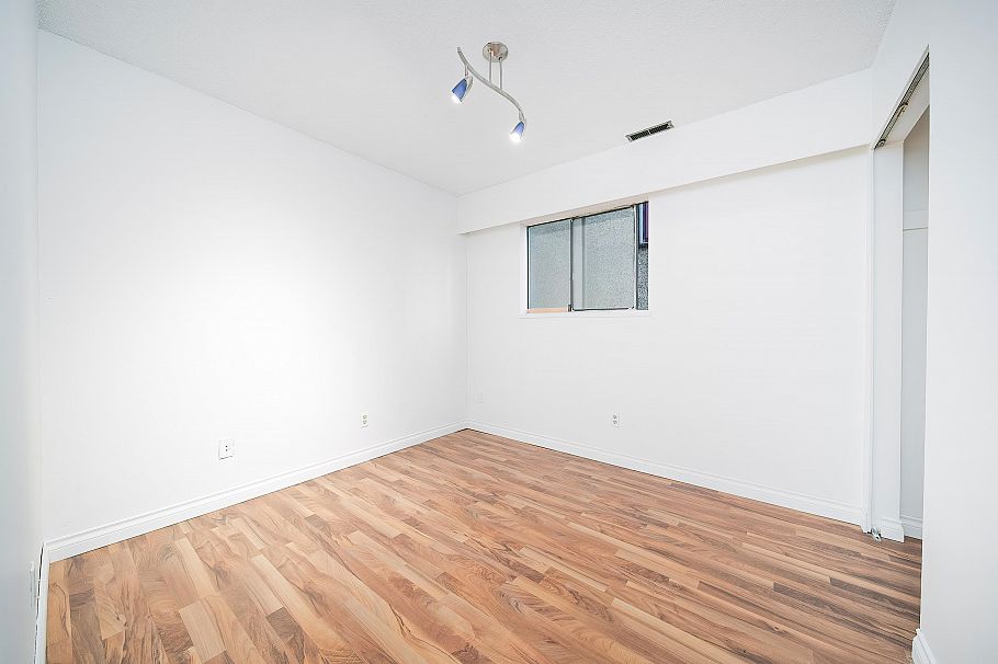 2275 Pandora Street Vancouver, BC - 18