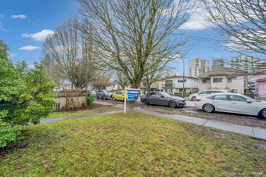 3334 Archimedes Street Vancouver, BC - 23
