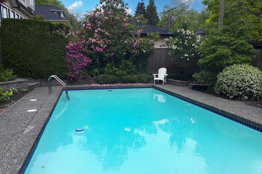 3877 W Broadway Vancouver, BC - 6