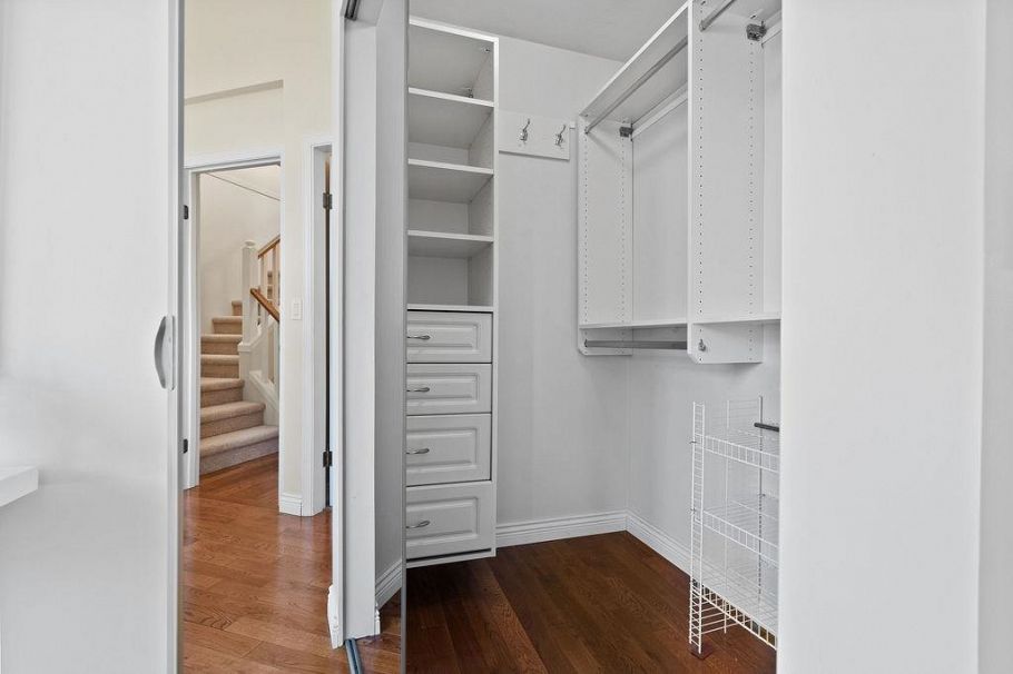1 230 E Keith Road North Vancouver, BC - 13