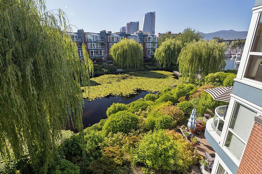301 1502 Island Park Walk Vancouver, BC - 29
