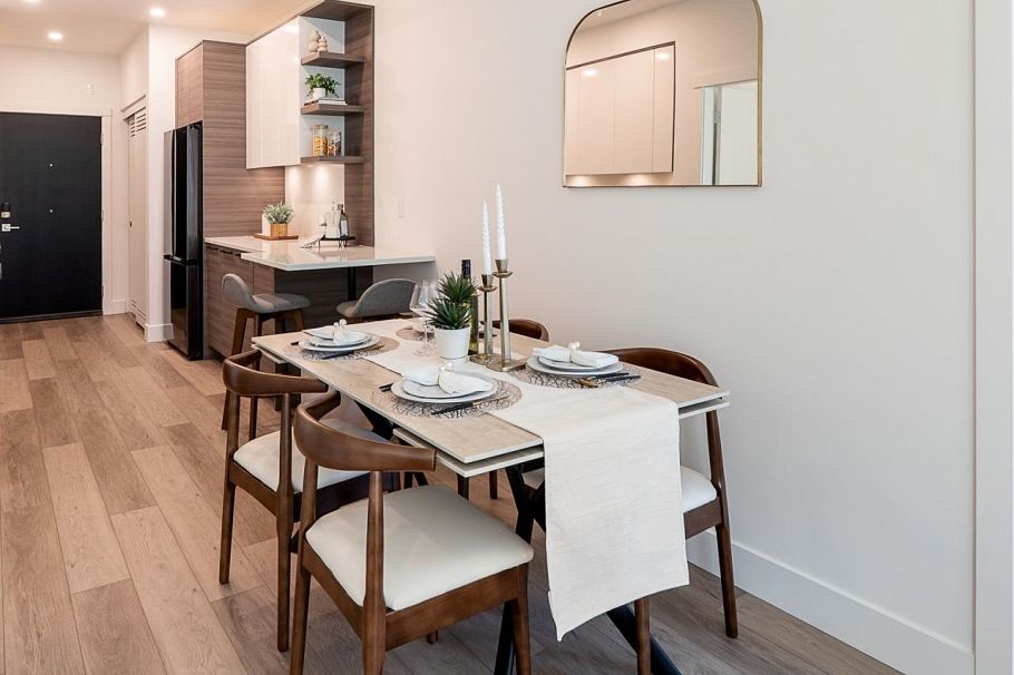 202 422 Lakewood Drive Vancouver, BC - 3