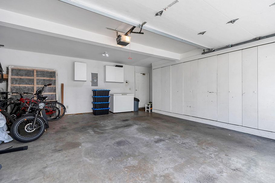 304 223 E Keith Road North Vancouver, BC - 36