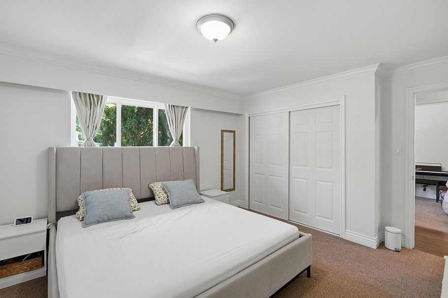 3693 Regent Avenue North Vancouver, BC - 20