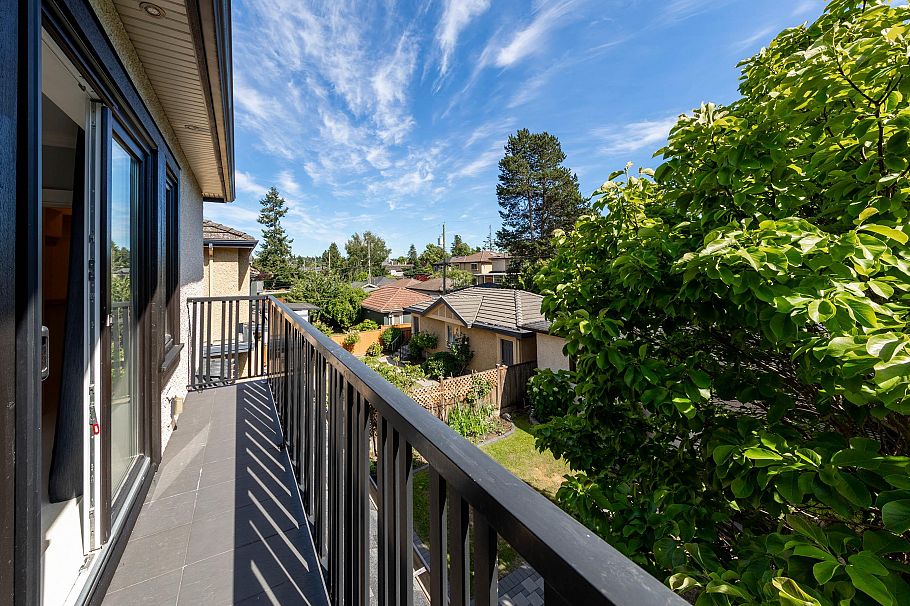 3078 W 20th Avenue Vancouver, BC - 29