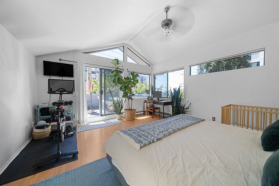 3 2118 Eastern Avenue North Vancouver, BC - 21