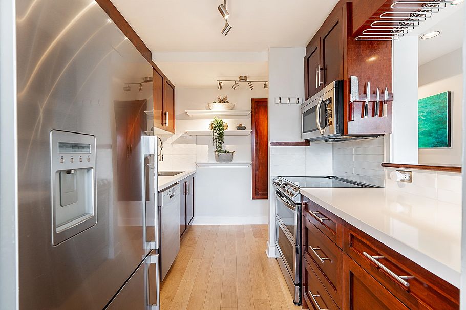 102 1530 Mariner Walk Vancouver, BC - 10