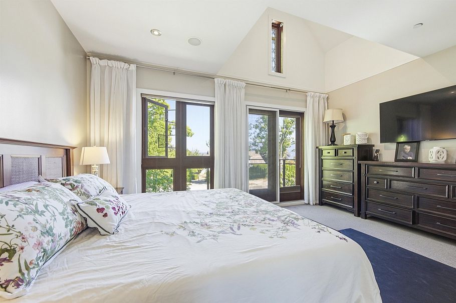 5912 Chancellor Boulevard Vancouver, BC - 25