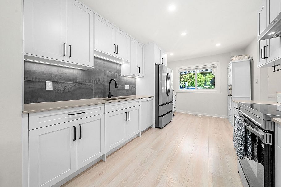1206 Premier Street North Vancouver, BC - 4
