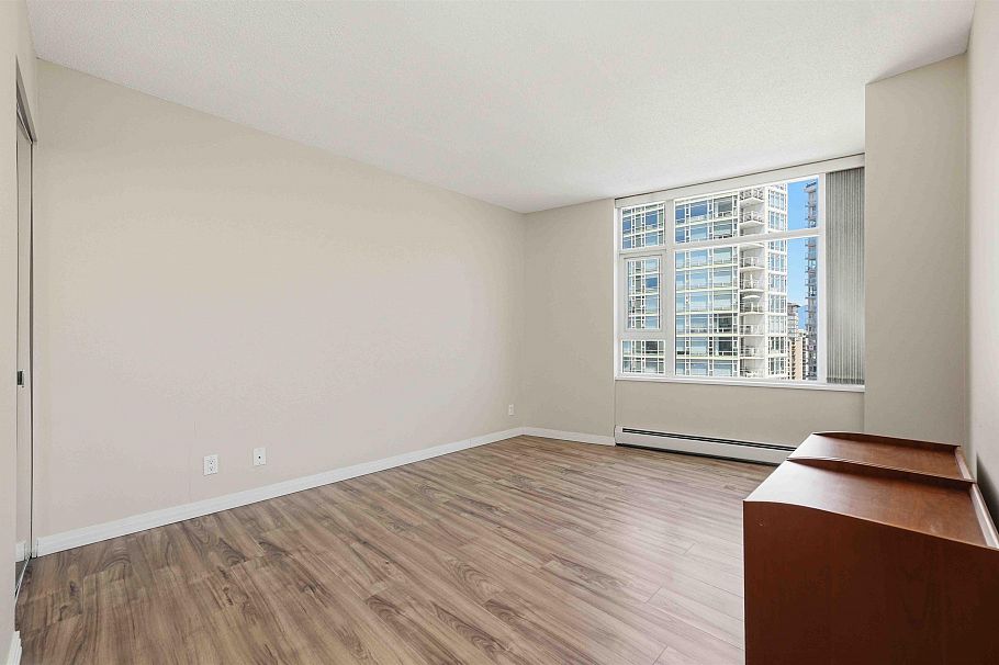 2303 1199 Marinaside Crescent Vancouver, BC - 18
