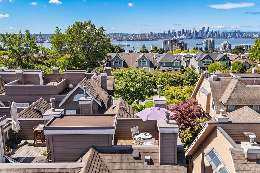 1 230 E Keith Road North Vancouver, BC - 36