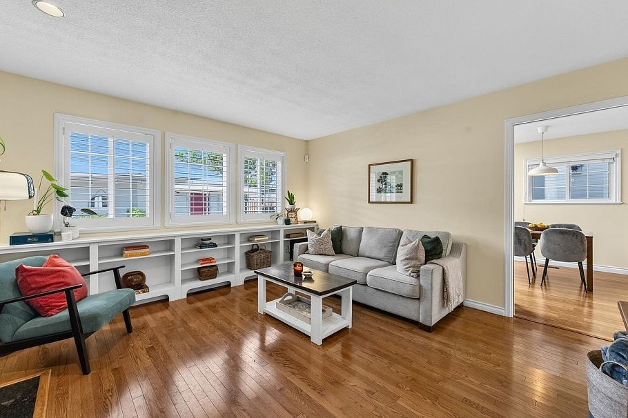 2989 W 40th Avenue Vancouver, BC - 18