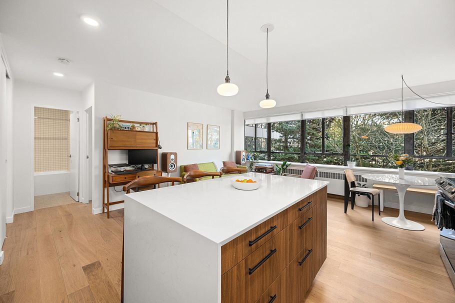 320 1445 Marpole Avenue Vancouver, BC - 18