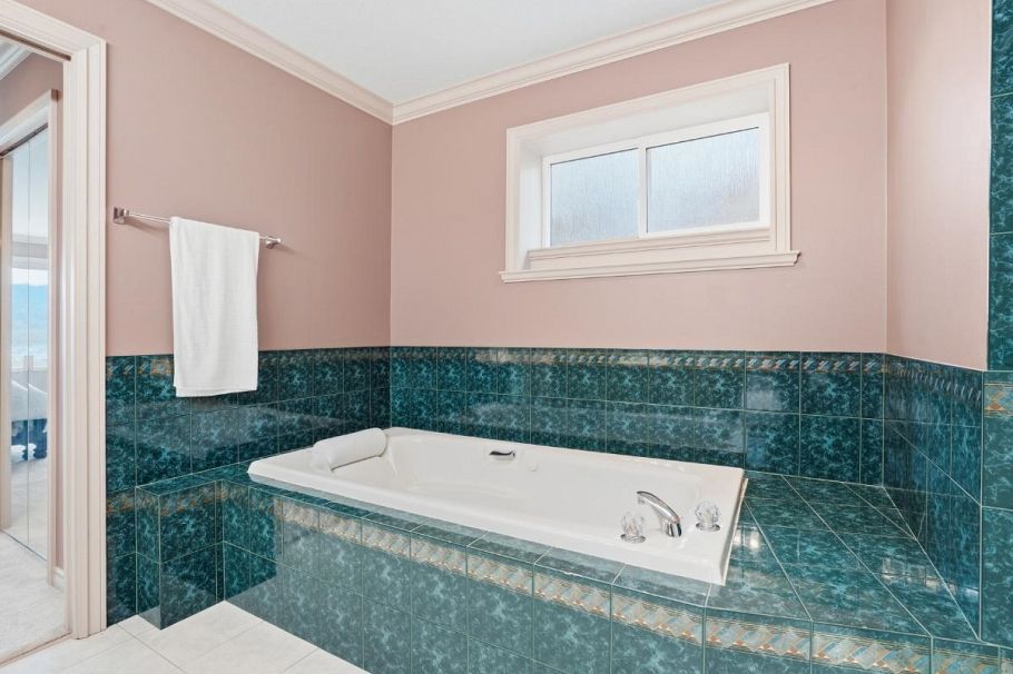 4493 Epps Avenue North Vancouver, BC - 26