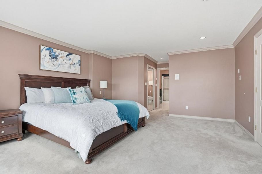 4493 Epps Avenue North Vancouver, BC - 24