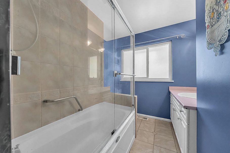 468 Saville Crescent North Vancouver, BC - 7