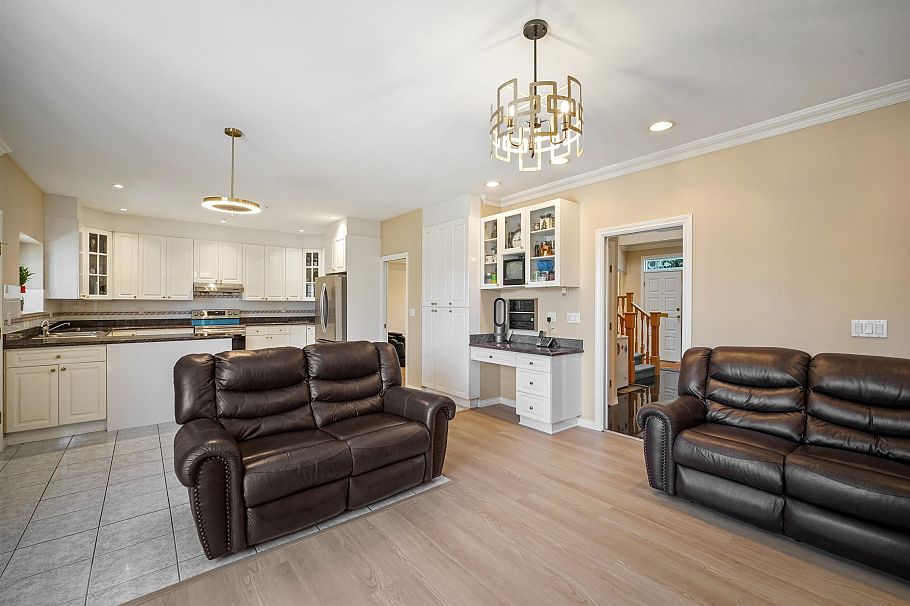 3978 Victoria Drive Vancouver, BC - 12