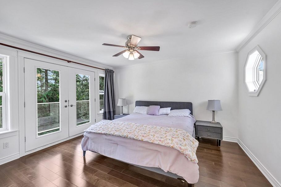 425 Tempe Crescent North Vancouver, BC - 34