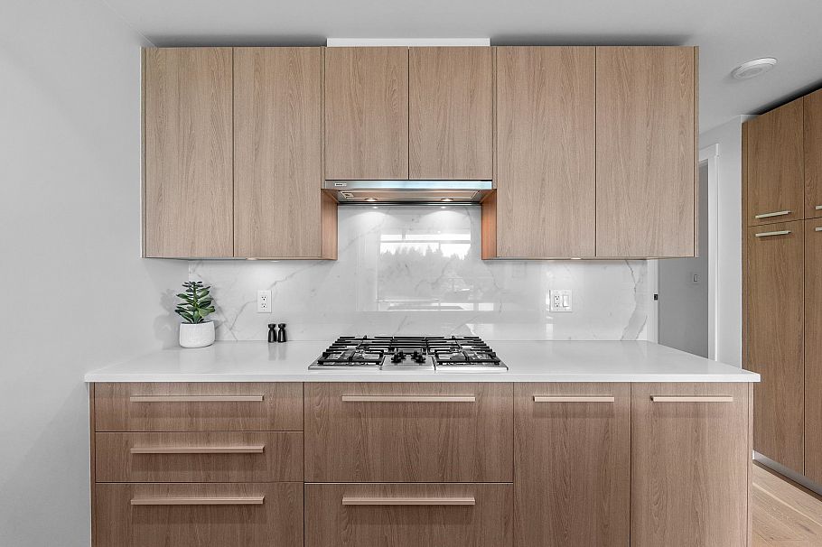 404 1210 E 27th Street North Vancouver, BC - 9