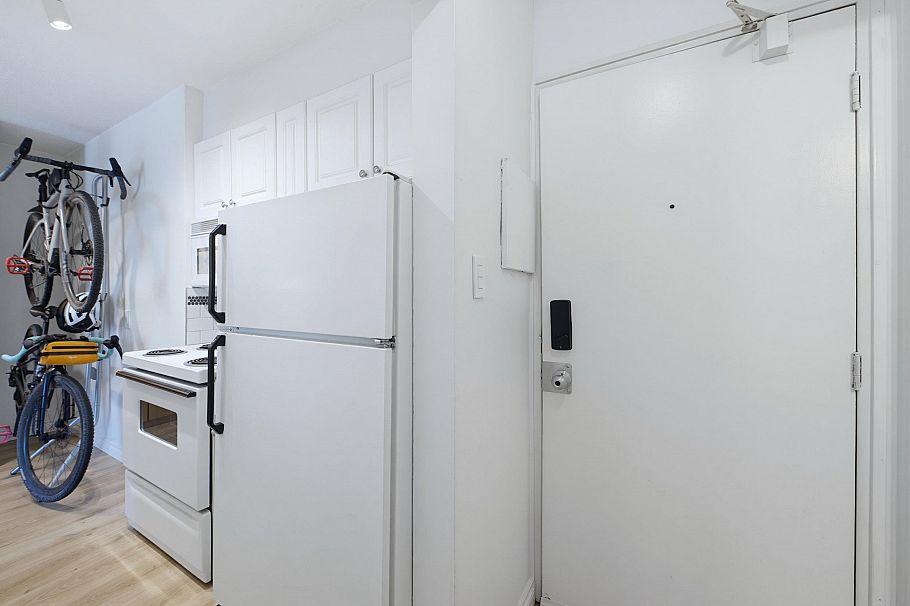 303 711 E 6th Street Vancouver, BC - 17
