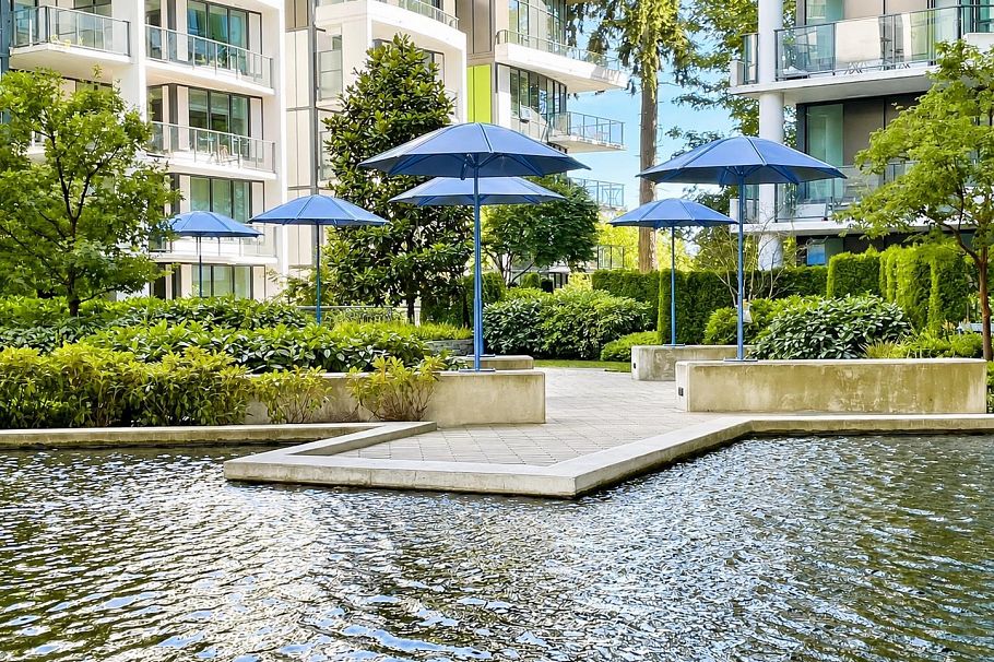 1305 3533 Ross Drive Vancouver, BC - 2