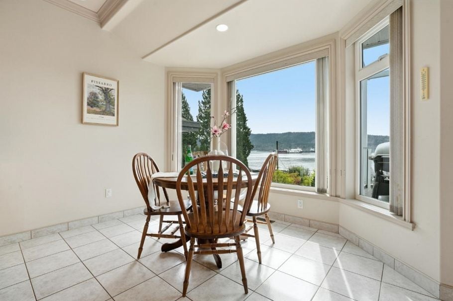 4493 Epps Avenue North Vancouver, BC - 16