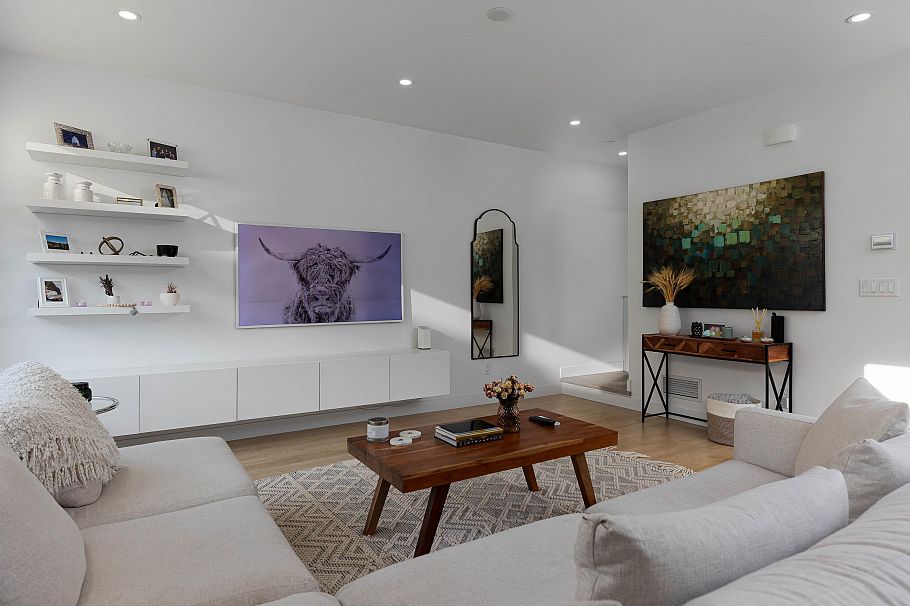 17 602 Lile Drive North Vancouver, BC - 3