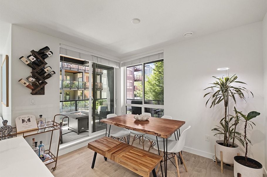 209 128 E 8th Street North Vancouver, BC - 11