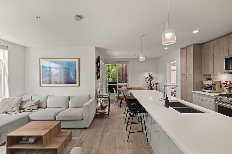 209 128 E 8th Street North Vancouver, BC - 7