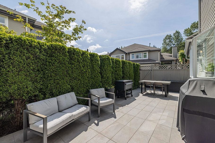 863 Roche Point Drive North Vancouver, BC - 30