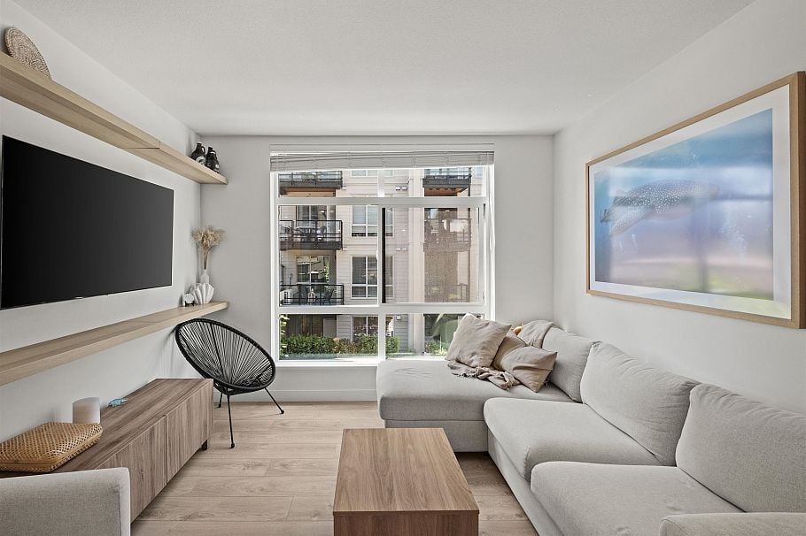 209 128 E 8th Street North Vancouver, BC - 5